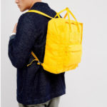 Рюкзак Kanken Sunflower Yellow на человеке